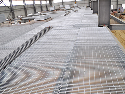 鋼格板廠家在競(jìng)爭(zhēng)中產(chǎn)品質(zhì)量和服務(wù)的重要性